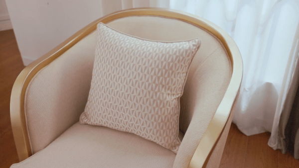 HD-7006 - Chair - Beige / Gold