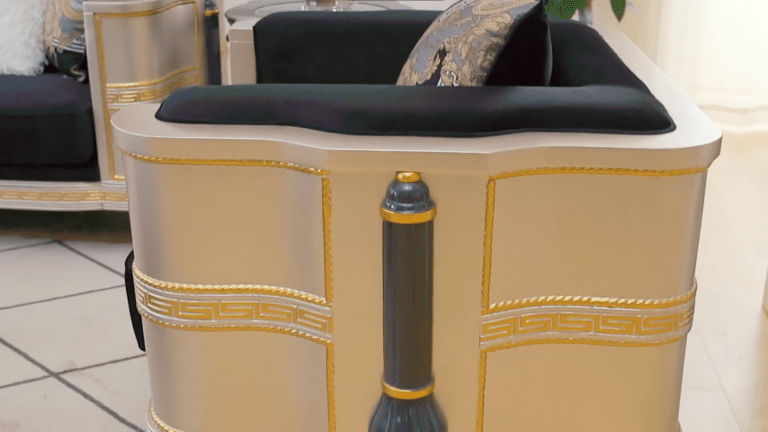 HD-9042 - Chair - Silver / Black / Gold