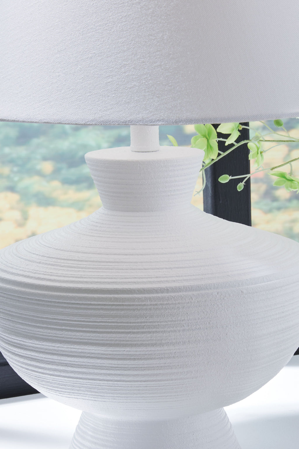 Harelwood - White - Poly Table Lamp