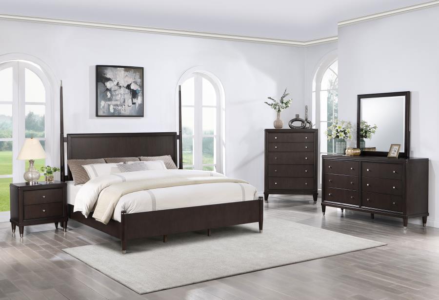 Emberlyn - Wood Poster Bed