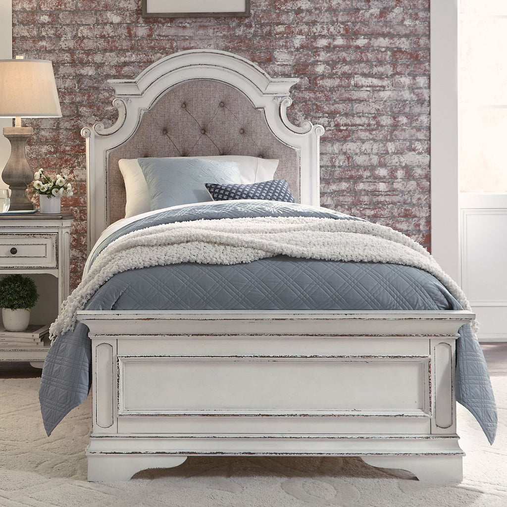 Magnolia Manor - Upholstered Bed