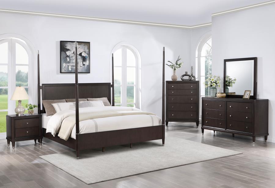 Emberlyn - Wood Poster Bed
