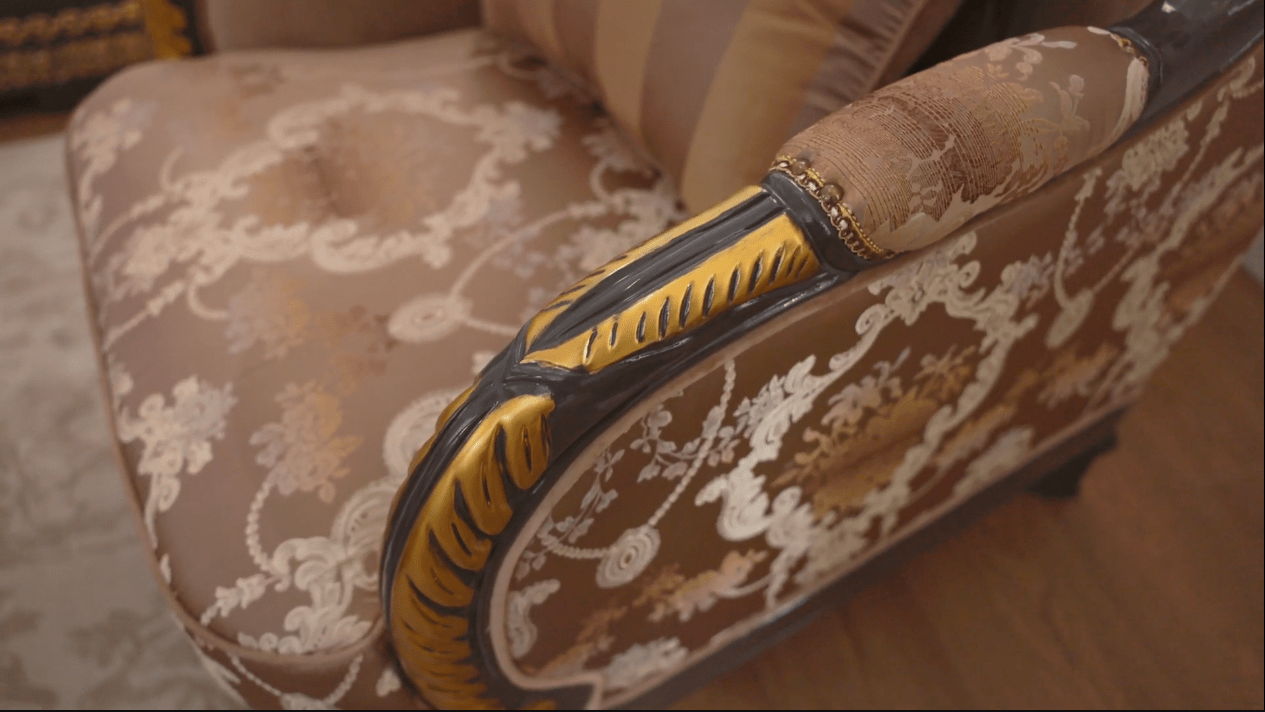 HD-9049 - Chair - Brown / Black / Gold