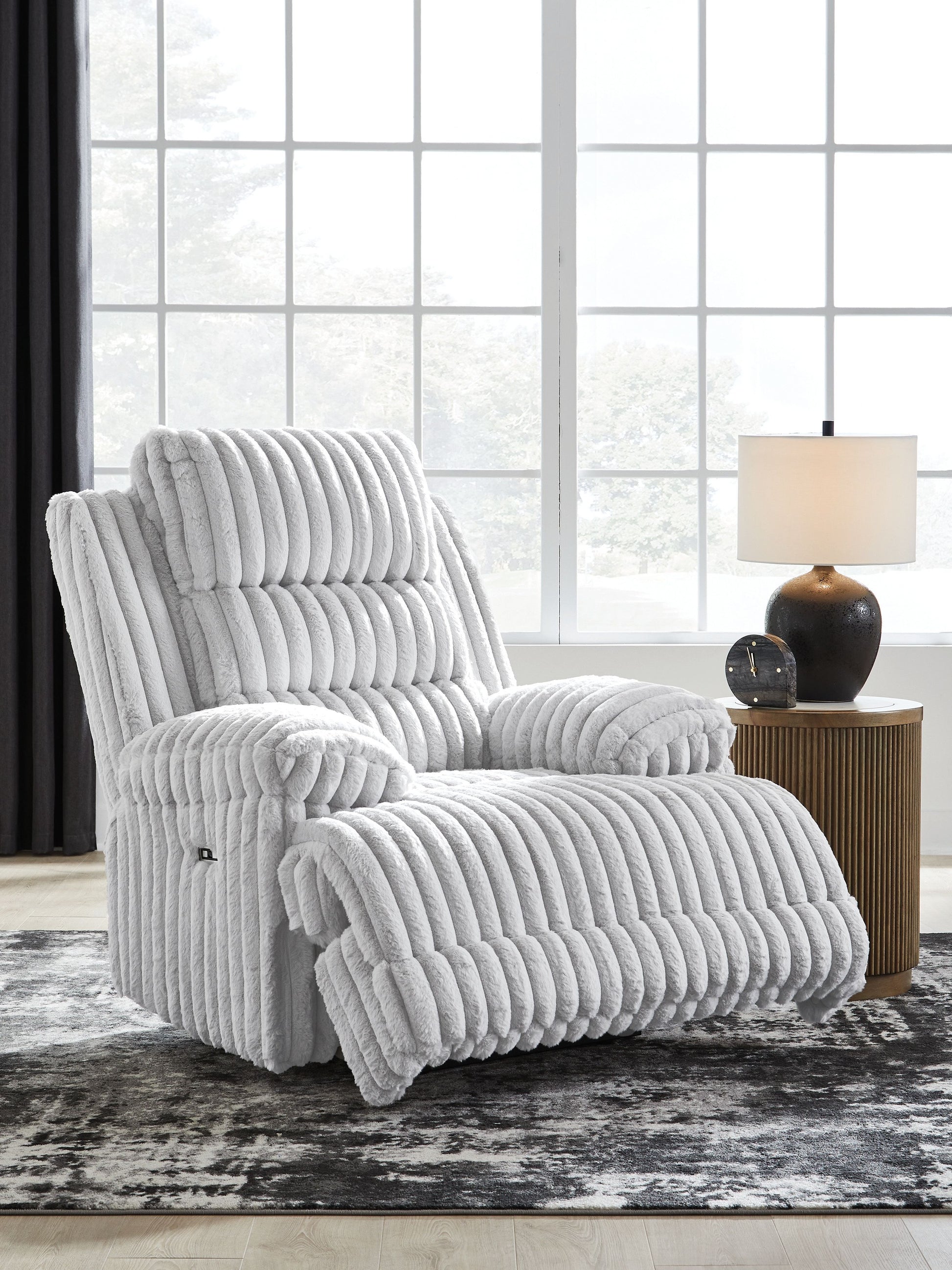 Rhines Falls - Alloy - Zero Wall Recliner
