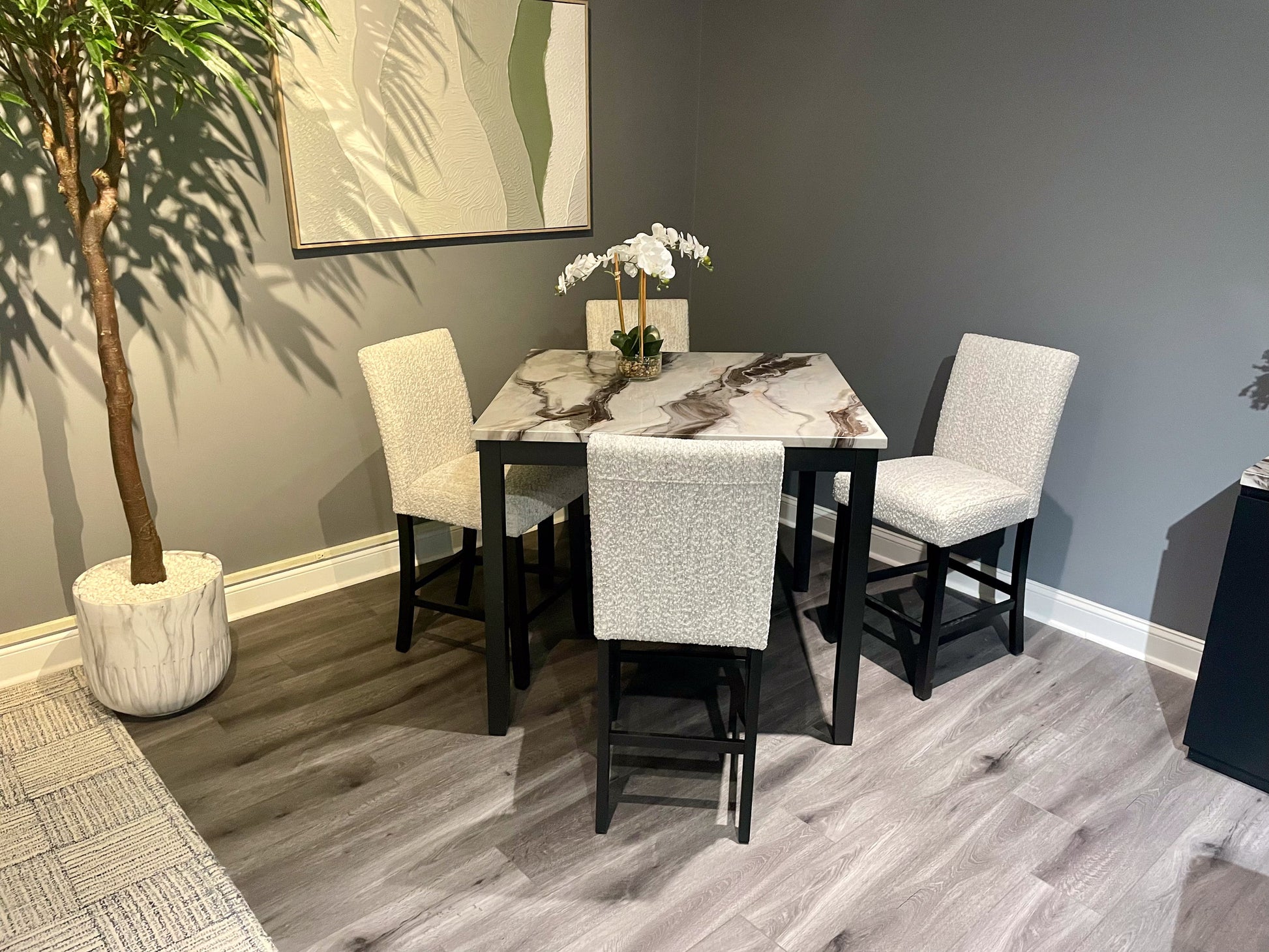 D4054 - Bar Table With 4 Bar Stools - Black