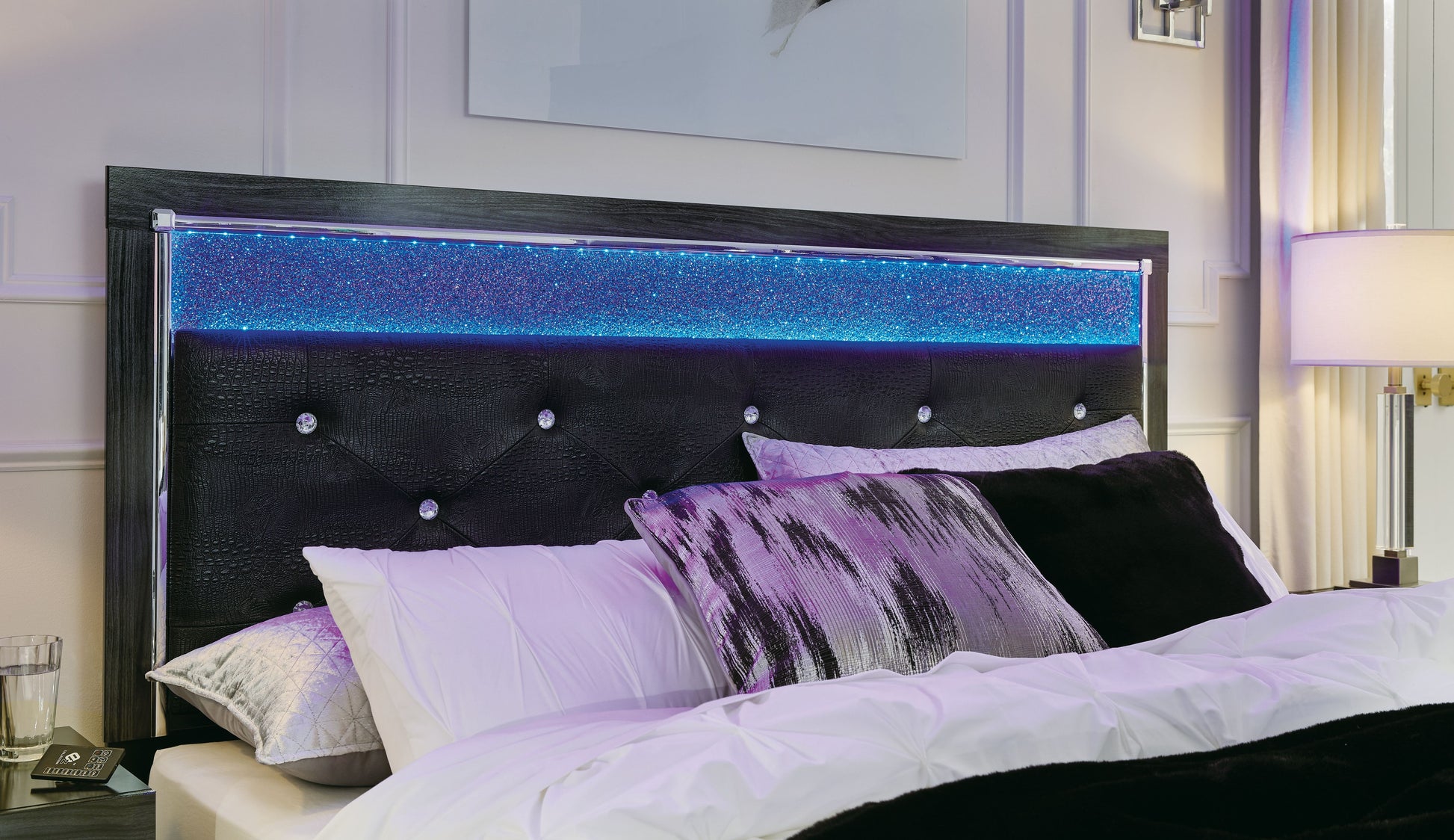 Kaydell - Glitter Panel Bed